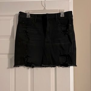 American eagle High wasted black jeans slightly destroyed skirt size 12